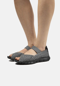 Catwalk Black Reflective