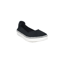 VEE CATWALK Black