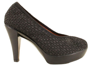 Legend - Black Metallic