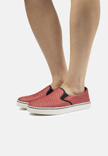 VERONA Red Deflective